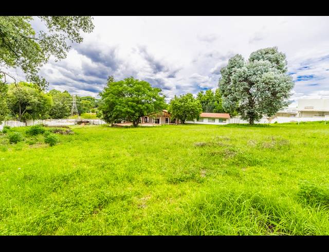 5,762M² VACANT LAND FOR SALE IN BRYANSTON